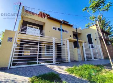 Casa · 232m² · 4 Ambientes · 1 Cochera · Casa en Los Polvorines