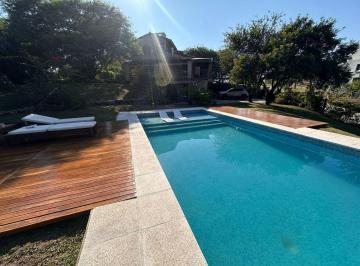 Casa · 278m² · 6 Ambientes · 2 Cocheras · Venta Casa Apta Credito Country 4 Hojas - Mendiolaza