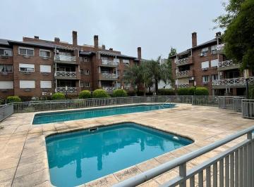 Departamento · 74m² · 4 Ambientes · 1 Cochera · Depto en Venta: 2 Dor C/pileta y Cochera - Jardines del Sur