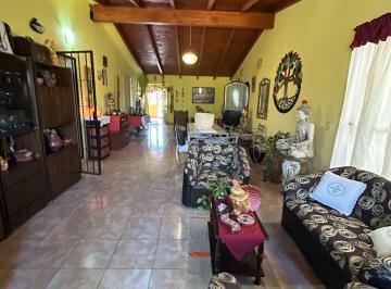 Quinta vacacional · 200m² · 4 Dormitorios · 2 Cocheras · Casa en Venta ~ideal Uso Comercial!