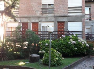 Departamento de 3 ambientes, Villa Gesell · Venta Dpto. 3 Amb. en Triplex con Cochera!