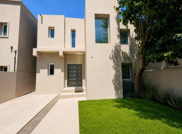 Casa de 5 ambientes, Pilar · Venta Casa a Estrenar en Barrio de Vicenzo Grande