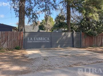 Local comercial · 300m² · 1 Ambiente · 14 Cocheras · Alquiler. Local Comercial con Jardin en Pilar Ideal Varios Rubros