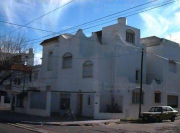 Casa de 6 ambientes, Monte Castro · Casa 6 Ambientes