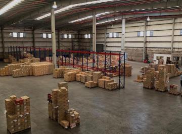 Depósito · 2500m² · 8 Cocheras · Alquiler Depósito Logistico 2.500 m² - Pilar