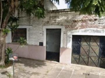 Casa · 344m² · 4 Ambientes · 1 Cochera · San Lorenzo 1100