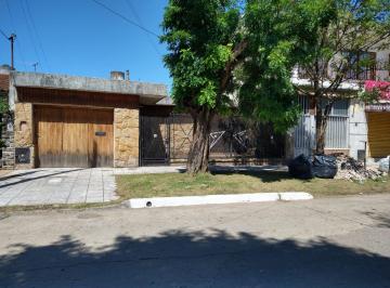 Casa de 3 ambientes, Lomas de Zamora · Oportunidad! Excelente Casa! Imperdible