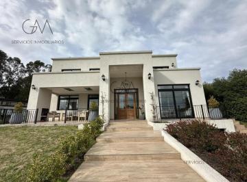 Casa · 376m² · 6 Ambientes · Casa en Venta Arenas del Sur