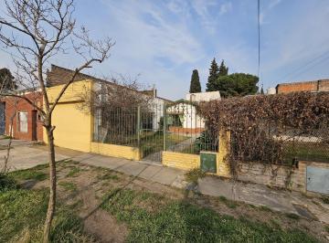 Casa · 174m² · 4 Ambientes · Venta Vivienda Doble en Llavallol