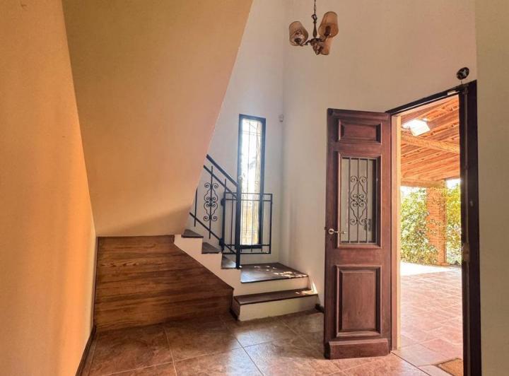 Casa · 156m² · 5 Ambientes · 2 Cocheras