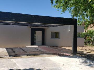 Casa · 140m² · 4 Ambientes · 2 Cocheras · Casa en Venta 4 Ambientes Barrio Álamo Alto - Ingeniero Maschwitz