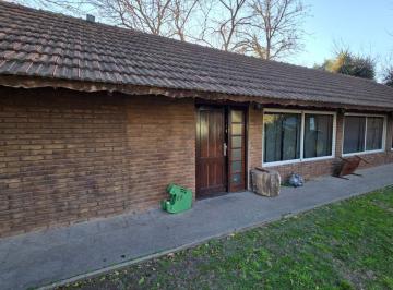 Casa · 79m² · 2 Dormitorios · Casa en Venta en Funes