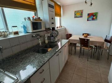 Departamento · 83m² · 6 Ambientes · Venta Departamento Primer Piso por Escalera