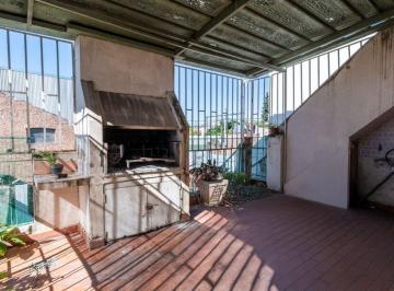 Casa · 60m² · 4 Ambientes · Venta Casa en Planta Alta 2 Dorm.