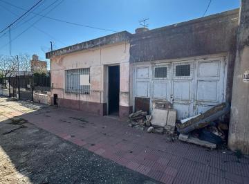 Casa · 104m² · 5 Ambientes · 1 Cochera · Casa - Alta Cordoba