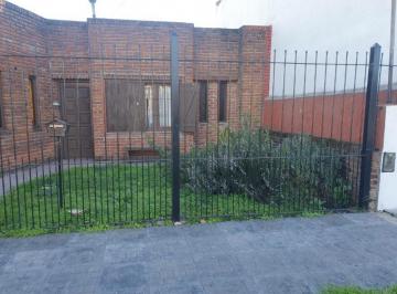 Imagen1 · Venta Casa de 3 Ambientes, Garage, Parque Las Avs