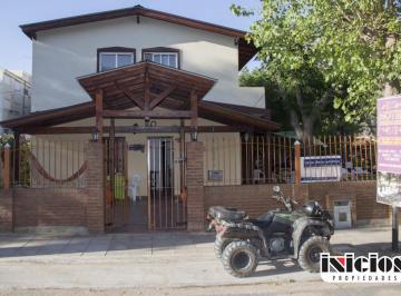 Hotel de 21 ambientes, Mar de Ajó · Hotel Buenos Aires: Montevideo N° 259 - Mar de Ajó - H604