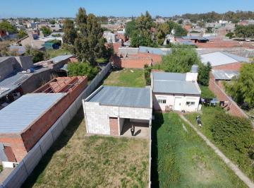 Terreno , Bahía Blanca · Lote con Construcción de Casa de 1 Dorm