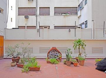 Departamento · 101m² · 3 Ambientes · 1 Cochera · Espectacular 3amb + Dependencia + Dos Patios + Cochera