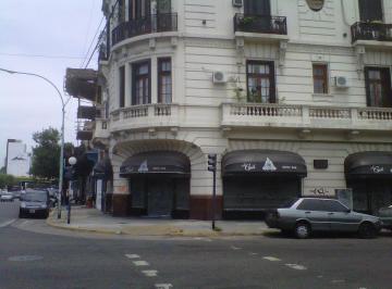 Departamento de 4 ambientes, Palermo · Piso de 4 Amb Estilo Fces. Al Fte C/bcon y Dcia Servicio.