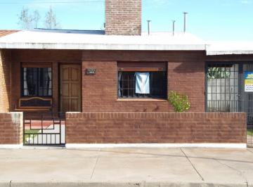 Casa · 96m² · 4 Ambientes · 1 Cochera · Vendo Casa en Cosquin