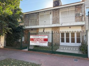 Casa de 4 ambientes, Rosario · Venta Casa - Larrechea 370