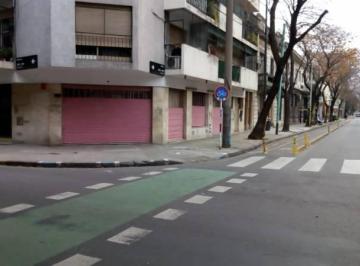 Local comercial · 111m² · Importantisimo Local Comercial, Excelente Ubicación!