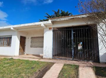 Casa · 105m² · 3 Ambientes · 2 Cocheras · Venta| Casa| San Patricio