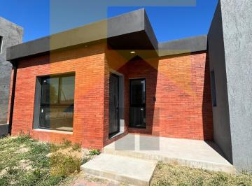 Casa de 5 ambientes, Córdoba · Casa en Venta en Rincones de Manantiales