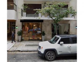Local comercial · 103m² · Amplio Local Comercial con Entrada Independiente Desde Calle en Exclusiva Zona de La City.