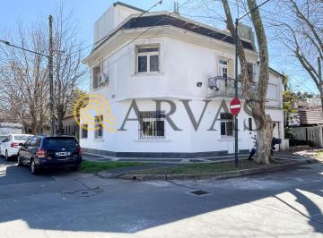 PH de 4 ambientes, San Isidro · PH en Planta Alta - Beccar - con Terraza - Sin Expensas - 4 Ambientes