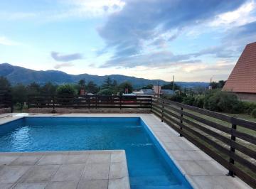 Casa · 278m² · 4 Dormitorios · 3 Cocheras · Casa Apto Crédito en Bialet Masse