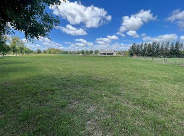 Terreno · 2820m² · Lote en Campos de Roca II
