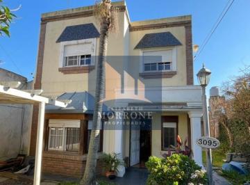 PH · 1m² · 4 Ambientes · Venta PH Apto Credito 3 Dorm., Quincho y Jardin Al Frente, Rosales 3095 - Jose Marmol