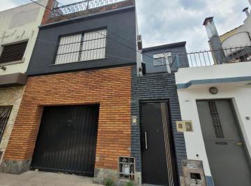 PH · 150m² · 3 Ambientes · 1 Cochera · P. H. 4 Ambientes