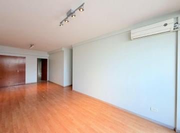 Departamento de 5 ambientes, Caballito · Cinco Ambientes en Caballito con Balcón Corrido y Cochera