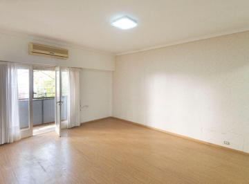 Departamento de 4 ambientes, Villa del Parque · 4 Ambientes Al Frente con Balcón con Baño y Toilette