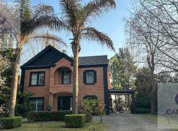 Casa · 260m² · 5 Ambientes · 2 Cocheras · Venta - Saint Thomas Sur - Canning