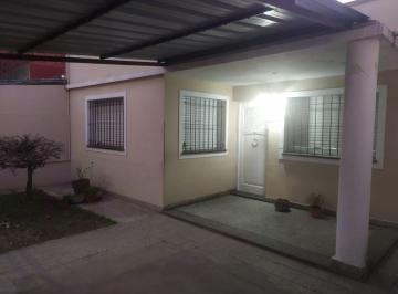 Casa de 3 ambientes, Tres de Febrero · Venta Casa 3 Ambientes Caseros Tres de Febrero