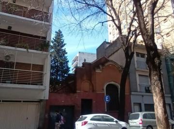 Casa de 6 ambientes, Caballito · Comercial, Casona con Parque