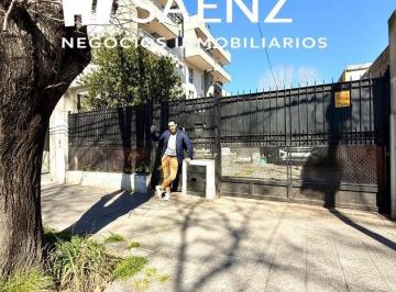 Casa · 136m² · 3 Ambientes · 1 Cochera · Casa en Venta de 3 Ambientes con Quincho en Monte Grande