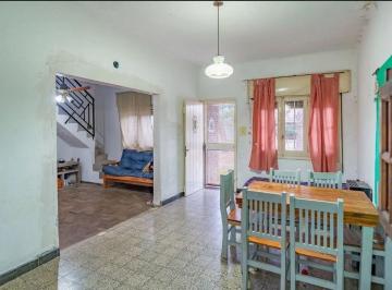 Casa · 144m² · 7 Ambientes · Barra y Arevalo. Barrio Belgrano