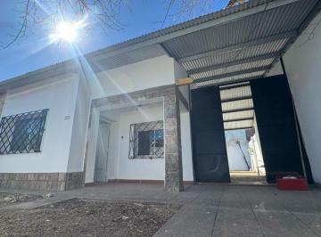 Casa · 90m² · 3 Ambientes · 3 Cocheras · Venta Casa 3amb Apta Cred Hipot Paso del Rey