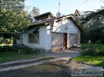 Quinta vacacional · 70m² · 3 Ambientes · 1 Cochera · Quinta en Venta - Francisco Alvarez