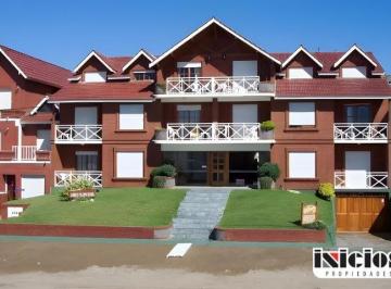 Hotel , Villa Gesell · Apart Hotel Frente Al Mar en Villa Gesell - H607