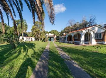 Quinta vacacional · 231m² · 3 Dormitorios · 1 Cochera · Casa Quinta en Venta 3 Dorm. La Ribera