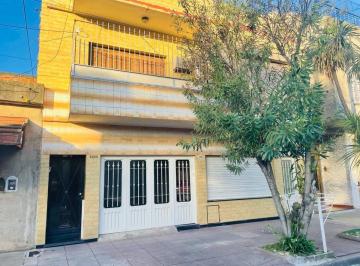 PH · 85m² · 3 Ambientes · Venta PH 3 Ambs con Terraza Saenz Peña