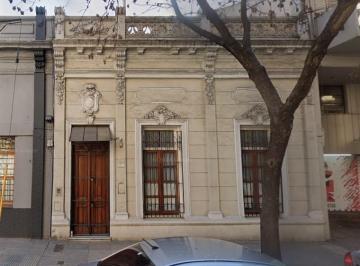 barrio-norte-venta-casa-5-o-mas-ambientes · Casa de 6 Ambientes en Venta en Barrio Norte