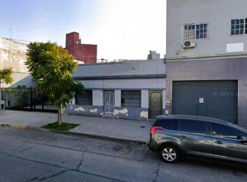 liniers-venta-casa-5-o-mas-ambientes · Casa de 6 Ambientes en Venta en Liniers