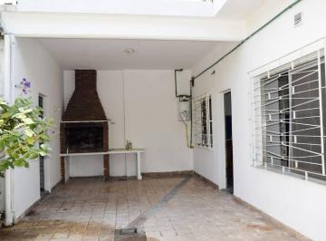 Casa · 385m² · 3 Ambientes · 2 Cocheras · Casa en Quilmes Oeste